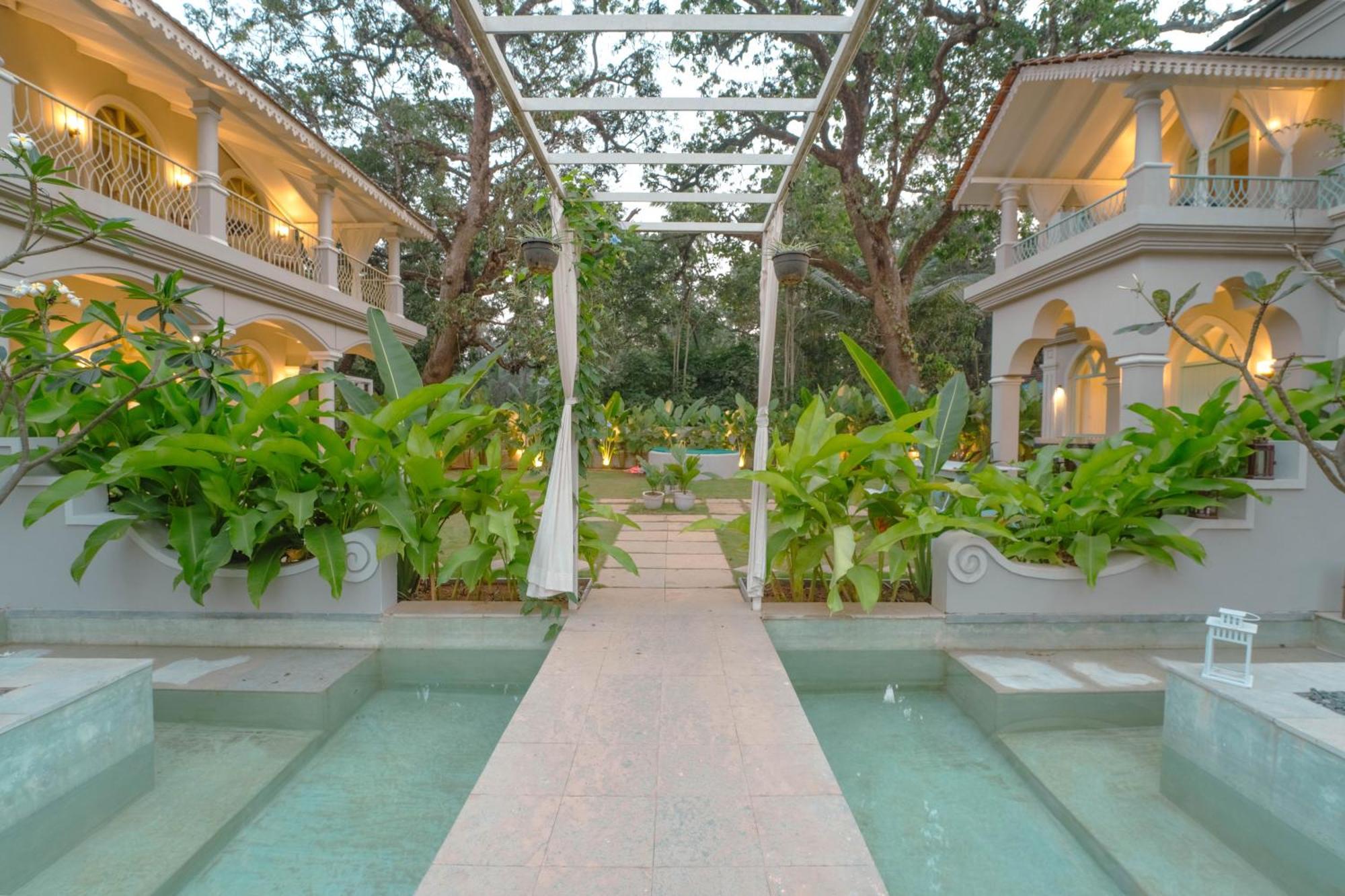 Barcelona Villas At Love Story Siolim- 3Bhk Private Pool Villas Ngoại thất bức ảnh